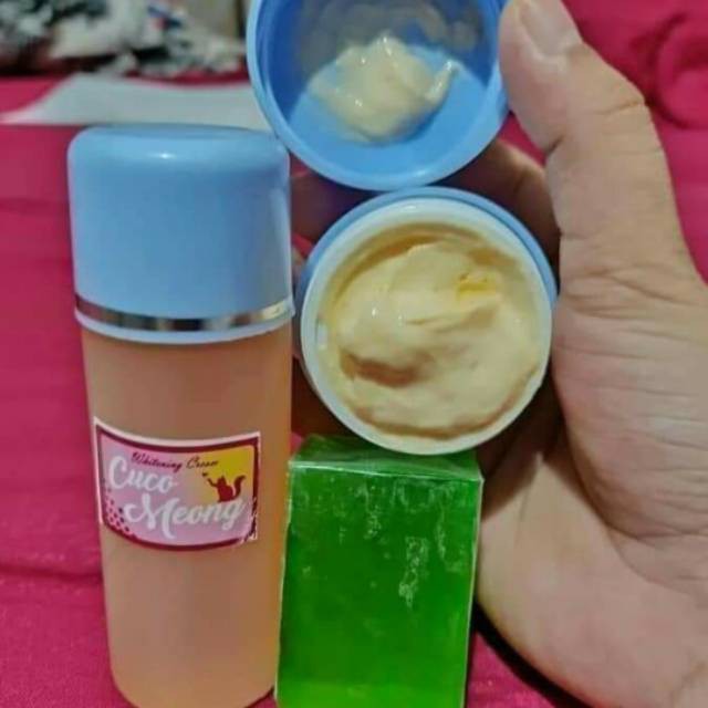 BestSeller CETAR. CREAM GLOWING DAILY BPOM KRIM CM CUCO MEONG CMIMELDA YUNUS CUCO MEONG CUCOK MEON
