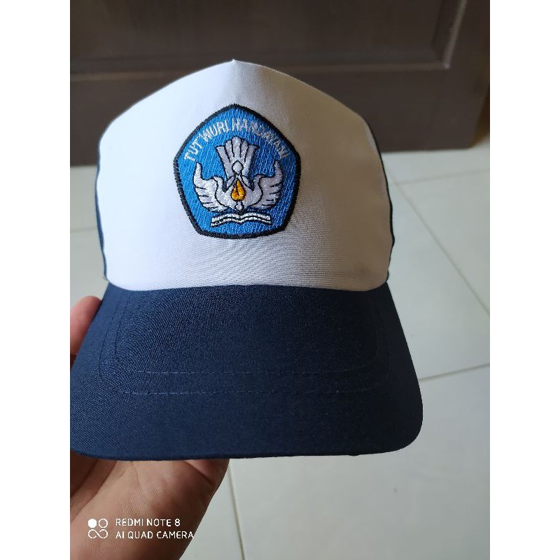 Topi SMP biru putih