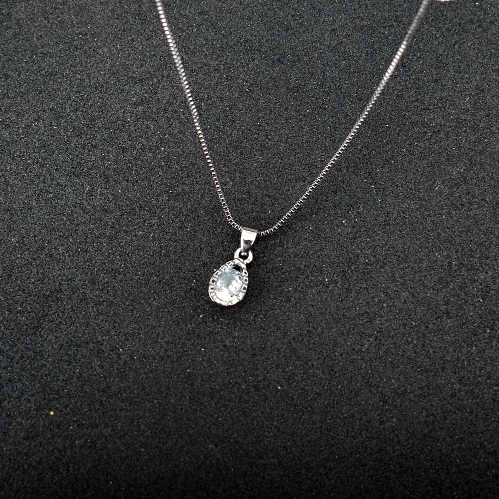 Kalung Liontin Water Drop Aksen Kristal Warna Silver Untuk Wanita