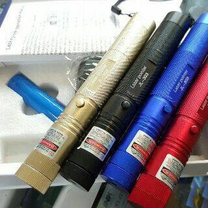 Green laser pointer 303 / Laser Hijau Variasi / Laser Kunci Pengama / Senter Led Hijau