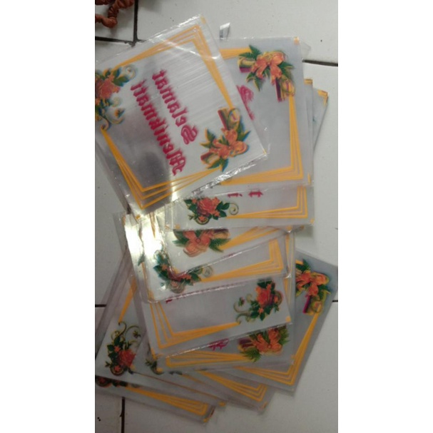 Selamat Makan Plastik. Isi 50.( Uk 20x20 )