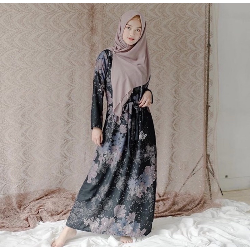 Preloved winter dress black vanilla hijab