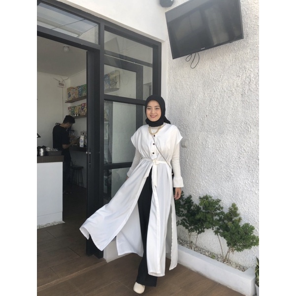 [ COD ] Chava Outer Broken White | Roro Outer | Busui Friendly | Fashion Muslim Cardigan Tangan Buntung Bahan Premium | OOTD Casual | Outfit Kondangan Simple |