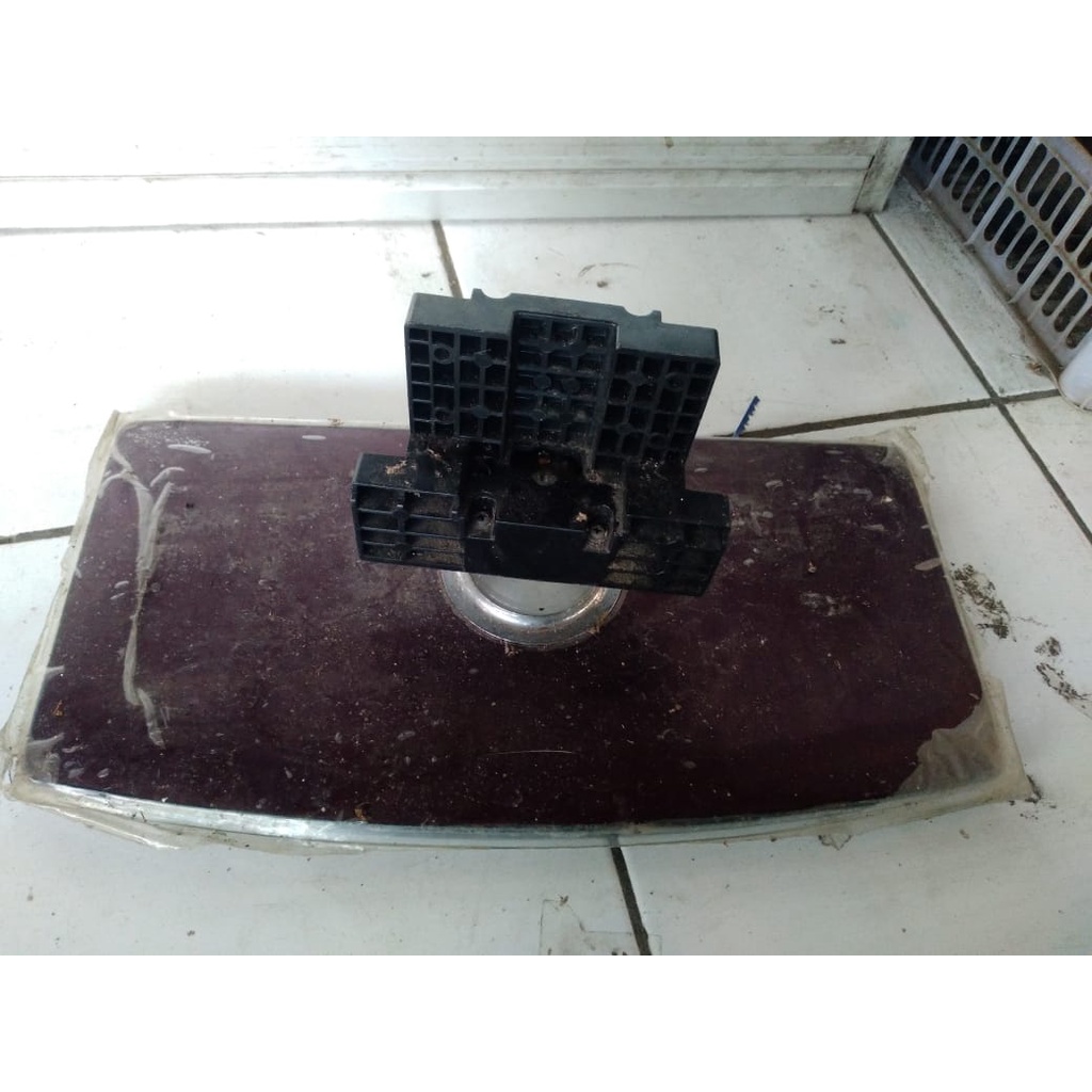 stand kaki tv polytron 32 32t115 dudukan