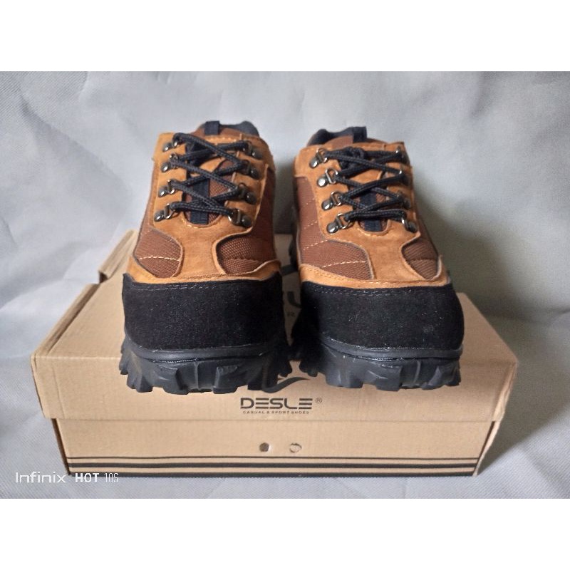 SEPATU SAFETY CATERPILLAR PRIA WANITA UJUNG BESI OUTDOOR