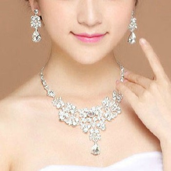 [READY STOCK] ANTING SET KALUNG PENGANTIN AKSESORIS WEDDING MODERN KAP013