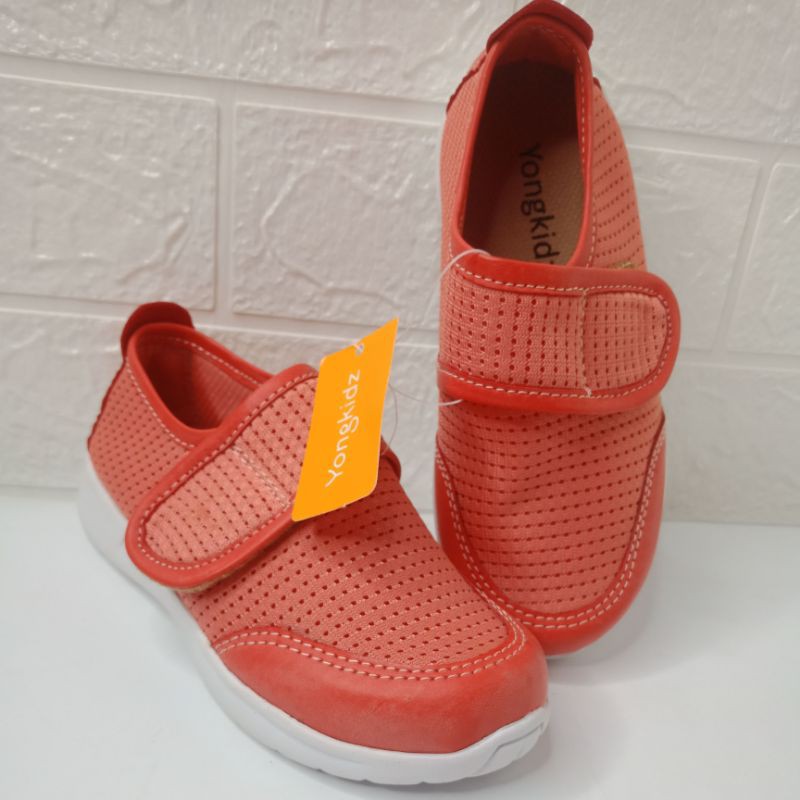 SNEAKER YONGKIDZ SIZE 28