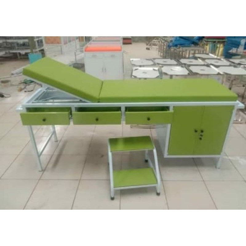 Meja Periksa 3 Laci + Loker