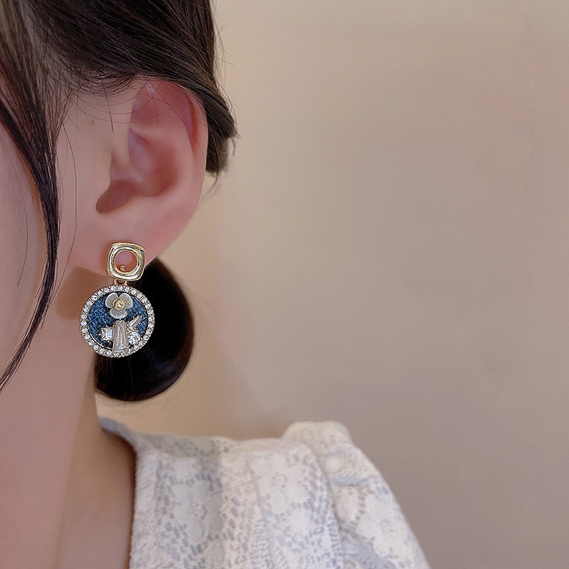 Anting Tusuk Bentuk Lingkaran Desain Bunga Bahan 925 silver Gaya Retro Perancis