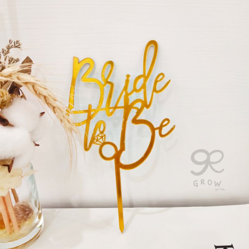 Topper bride to be