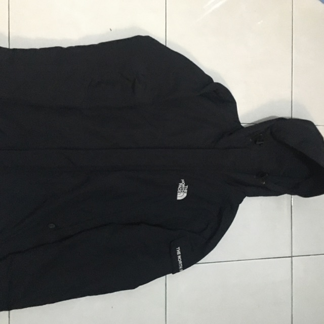 Jaket TNF saku samping