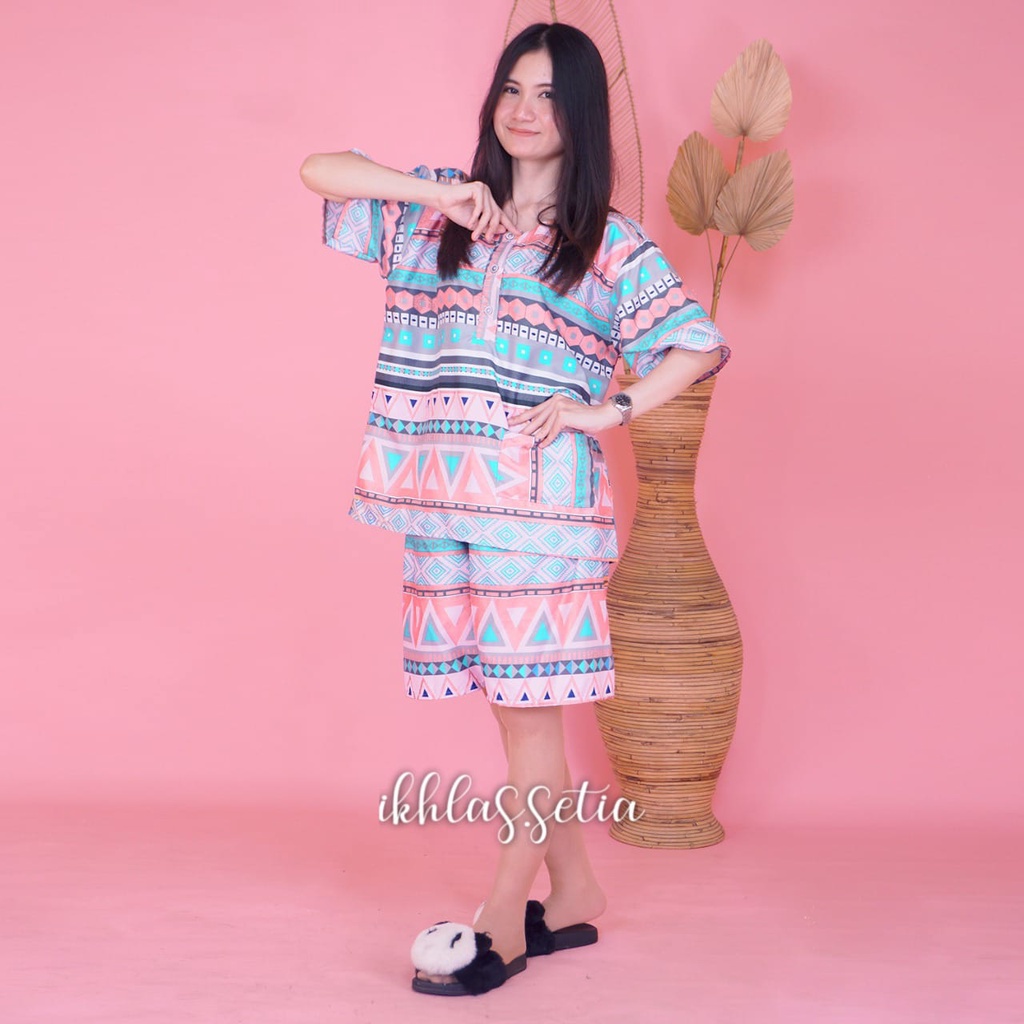 PIYAMA SETELAN PENDEK JUMBO KATUN KARAKTER BAJU TIDUR KANCING DEPAN-KJ SONGKET PINK