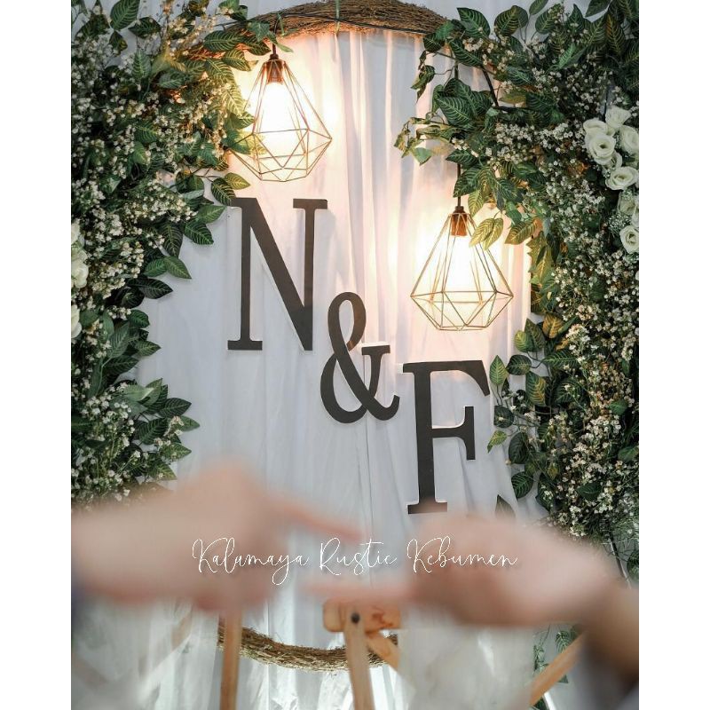 Custom Nama Engagement Dekorasi Lamaran Pengantin Gabus Styrefoam Backdrop dinding