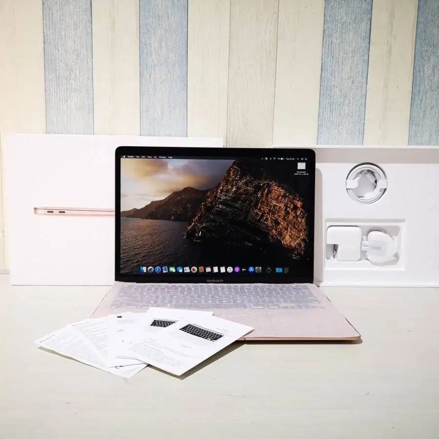 laptop Macbook Air i5 RAM 8GB SSD 512GB bekas second