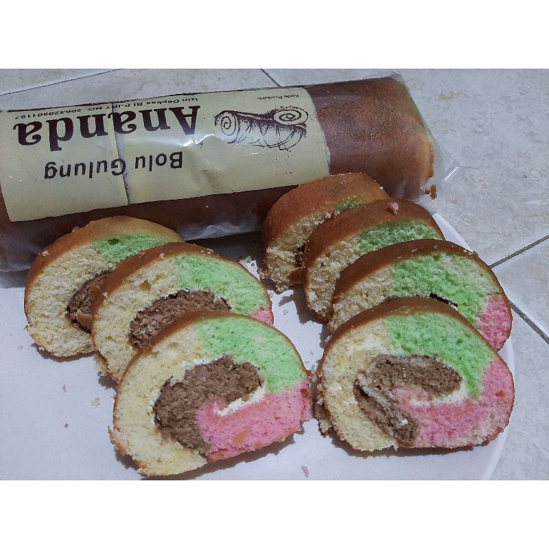 

Bolu Gulung Jadul Warna Warni | Bolu Ananda