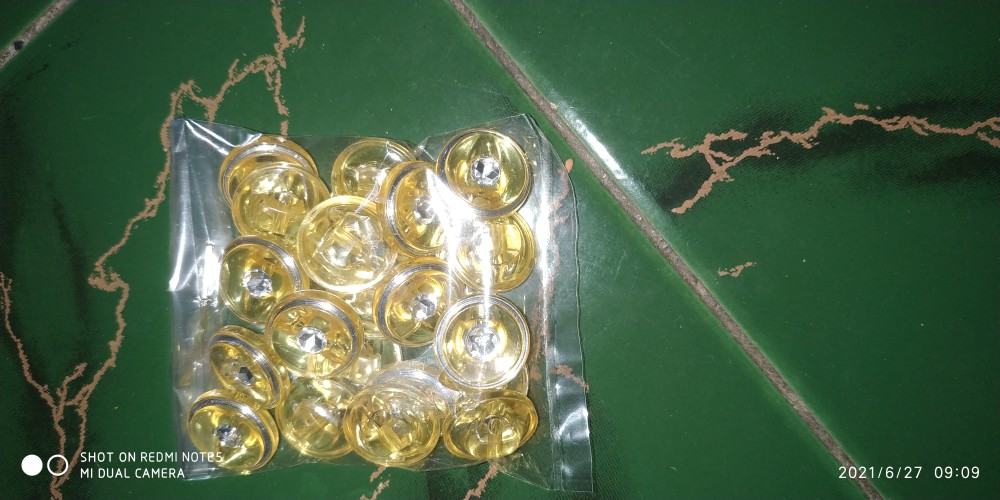 Kancing Hias Kristal Ukuran 24