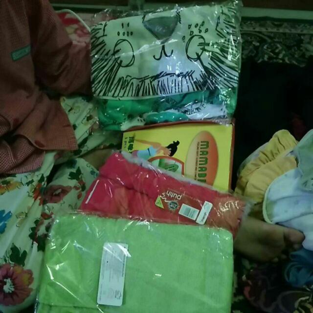 Handuk Merah Putih Ukuran 45x100 Cm