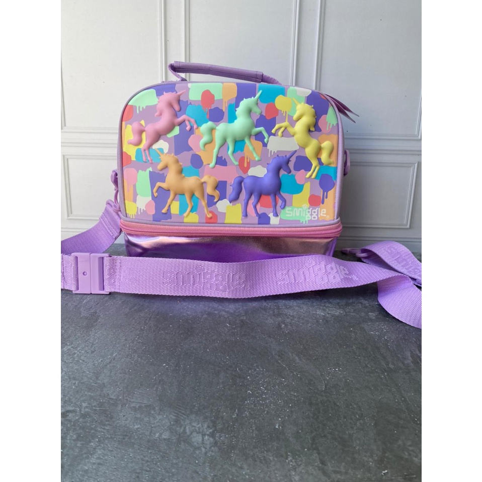 SMIGGLE HARDCASE LUNCHBAG ILLUSION UNICORN - TAS BEKAL SMIGGLE