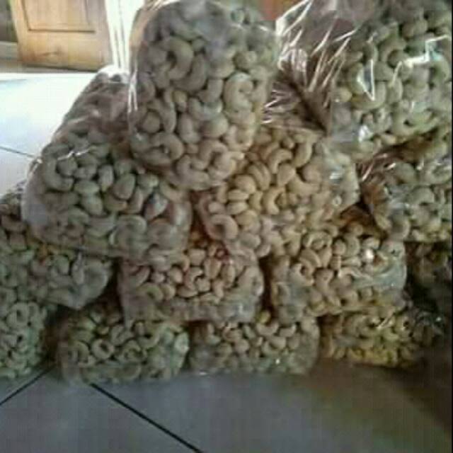 

Kacang mede mete mentah kering 1kg