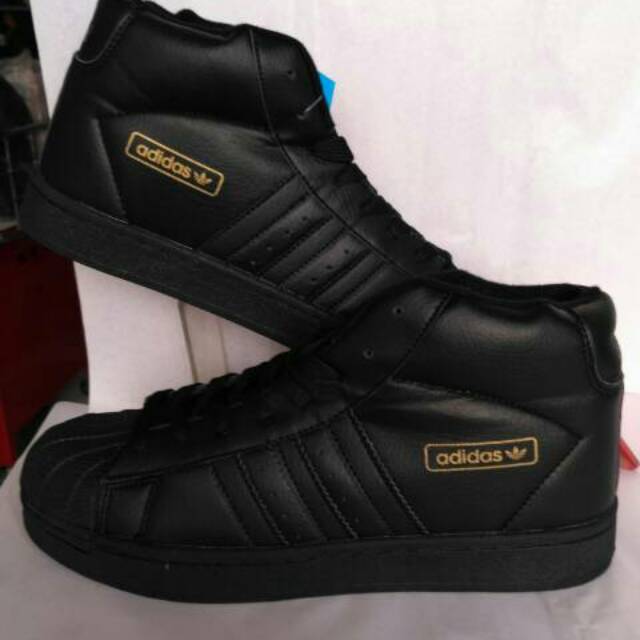sepatu Adidas full hitam sepatu sekolah sneaker
