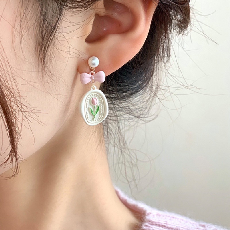 Anting Stud S925 Silver Needle Bentuk Tulip Warna Pink Aksen Mutiara Gaya Korea Untuk Wanita