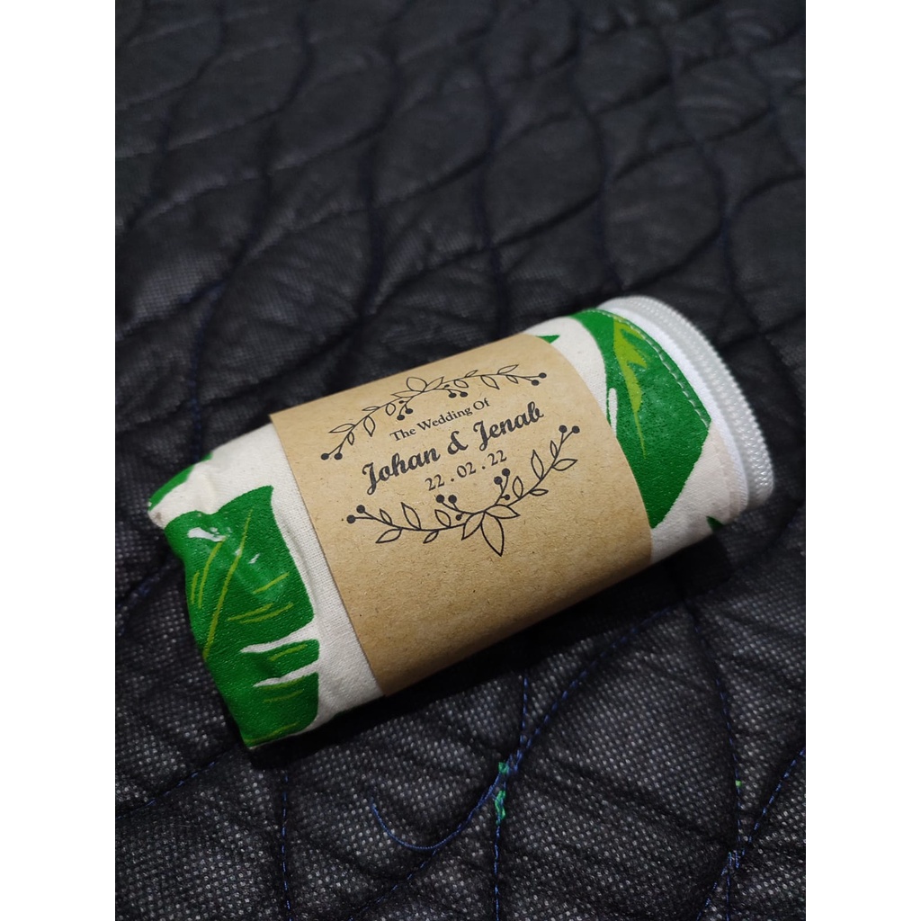 

ROLL LABEL SOUVENIR / SOUVENIR PERNIKAHAN /ONLINE SHOP - UTR011
