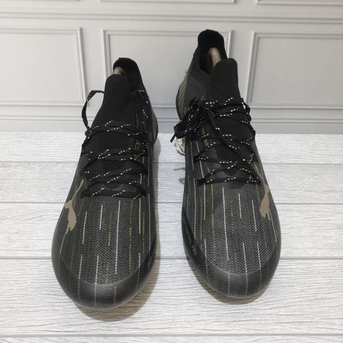 Sepatu Bola Puma Ultra 1.1 Black S7968