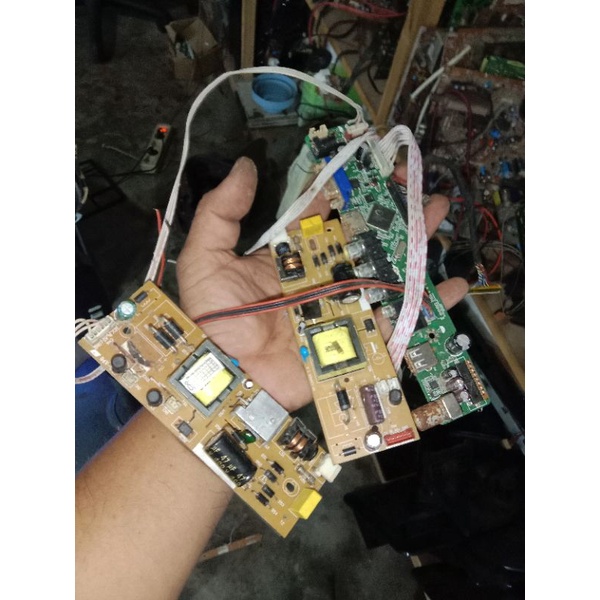 1Set MB universal (TV Cina)