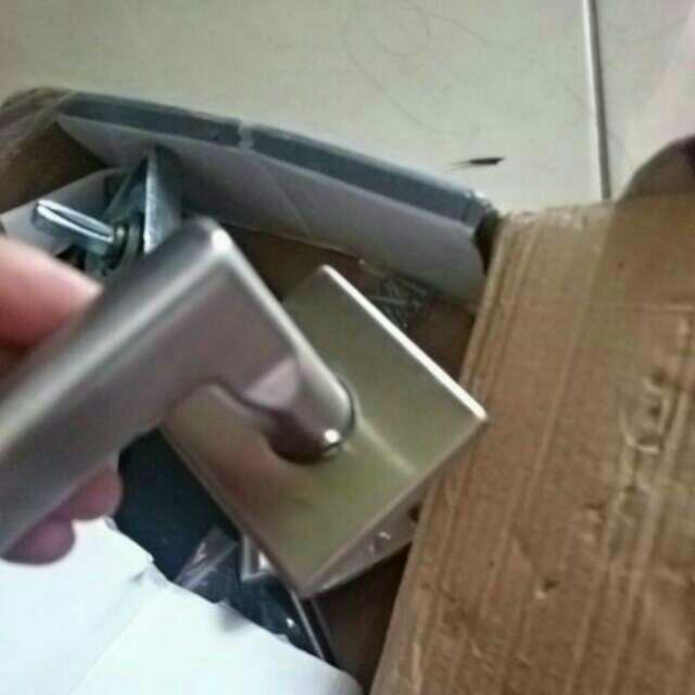 Handle Roses Kotak + Kunci