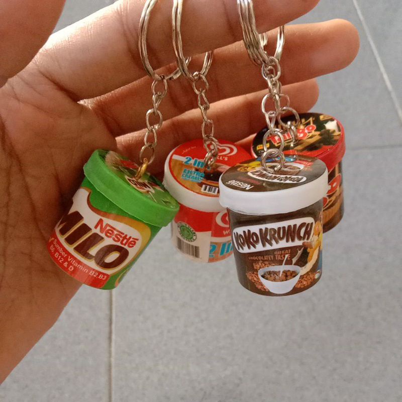 kay20 - Gantungan kunci unik cup ice cream toples murah souvenir viral-3