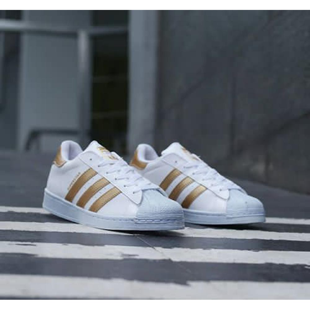 Promo SEPATU ADIDAS SUPER STAR WANITA Diskon