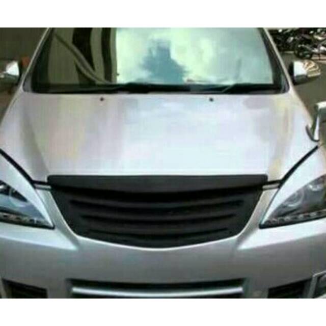 Grill garis avanza vvit 2010