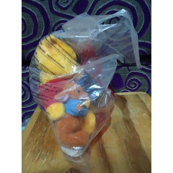 boneka Winnie the Pooh McDonald