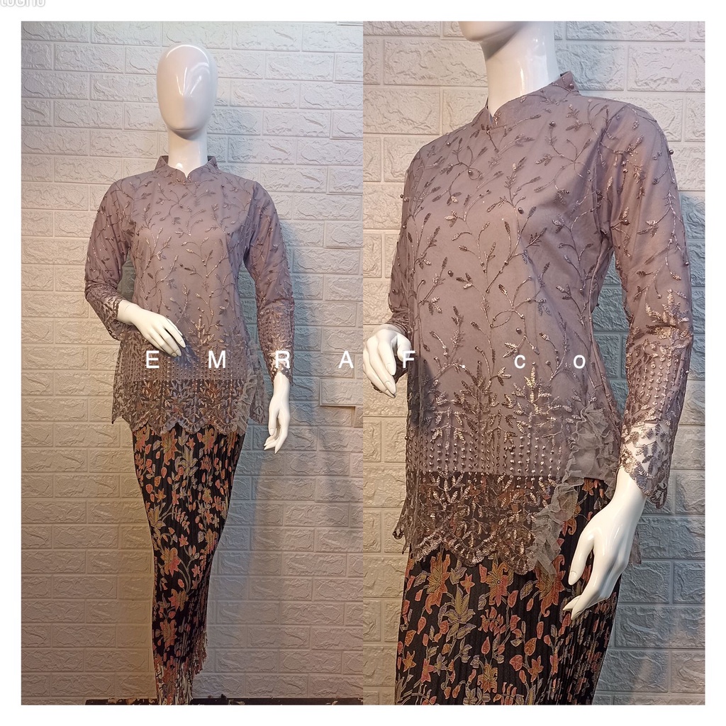 KEBAYA MODERN/ KEBAYA/ KEBAYA WISUDA/ KEBAYA COUPLE/ KEBAYA KONDANGAN/ KEBAYA BALI/ ATASAN KEBAYA/ KEBAYA BROKAT/ SETELAN KEBAYA BROKAT/ KEBAYA KONDANGAN