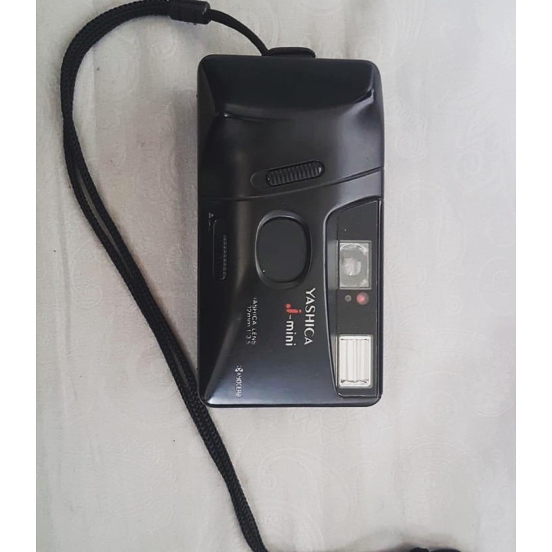Kamera analog Yashica J mini