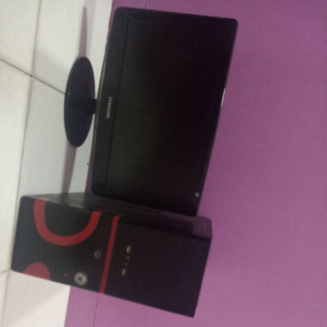 PC Rakitan ex warnet + monitor 19"