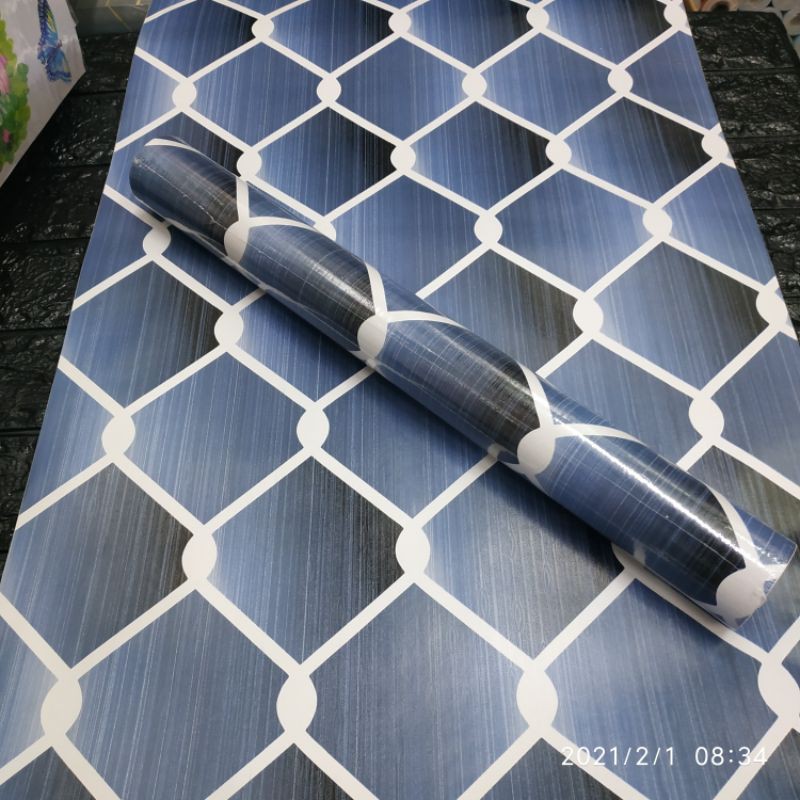 Wallpaper dinding motif kotak minimalis biru