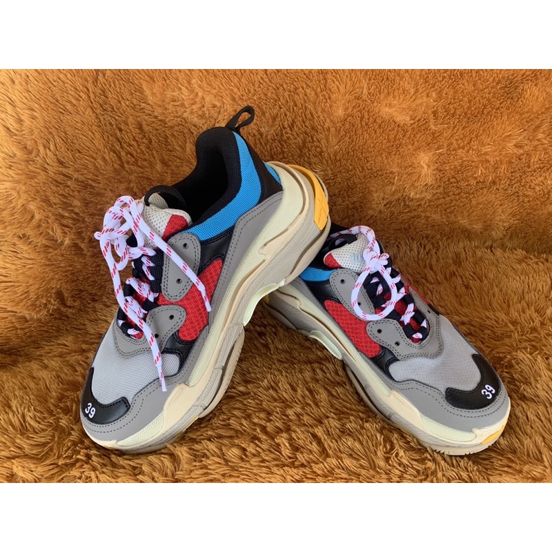 PRELOVED SEPATU BALENCIAGA TRIPLE S (Blue, Red, Grey) size 39 (kondisi 95% sangat bagus)