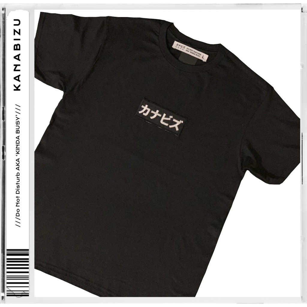 KANABIZU Black ‘Label’ Tee / Kaos 'Label' Hitam