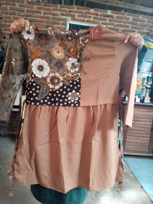 Batik Dianputri | Atasan Batik Wanita Motif Sogan Seragam Batik Baju Batik Wanita