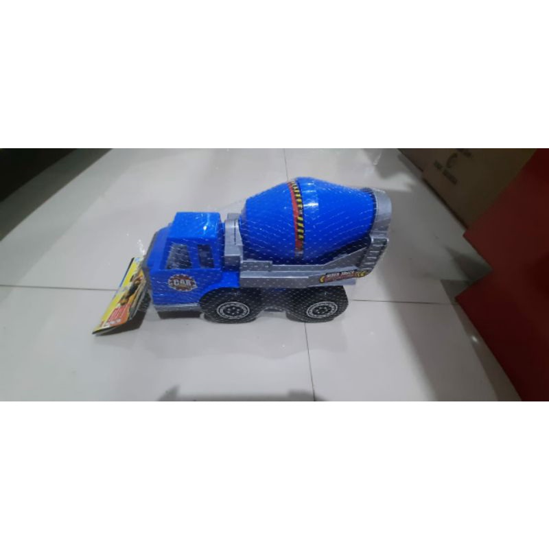 mobil truk molen semen besar jrg