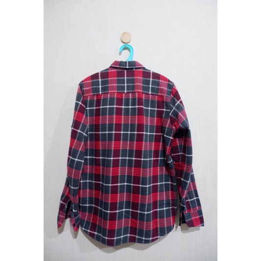 Kemeja Flanel Merah Ripcurl