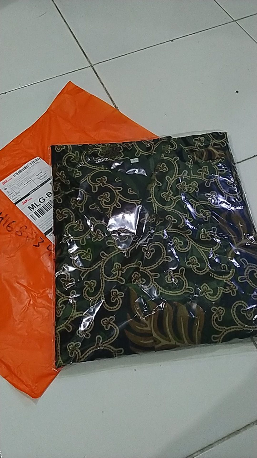 Kemeja Batik Pria Lengan Panjang Pendek Baju Batik Pria Lengan Panjang Pendek Batik Solo