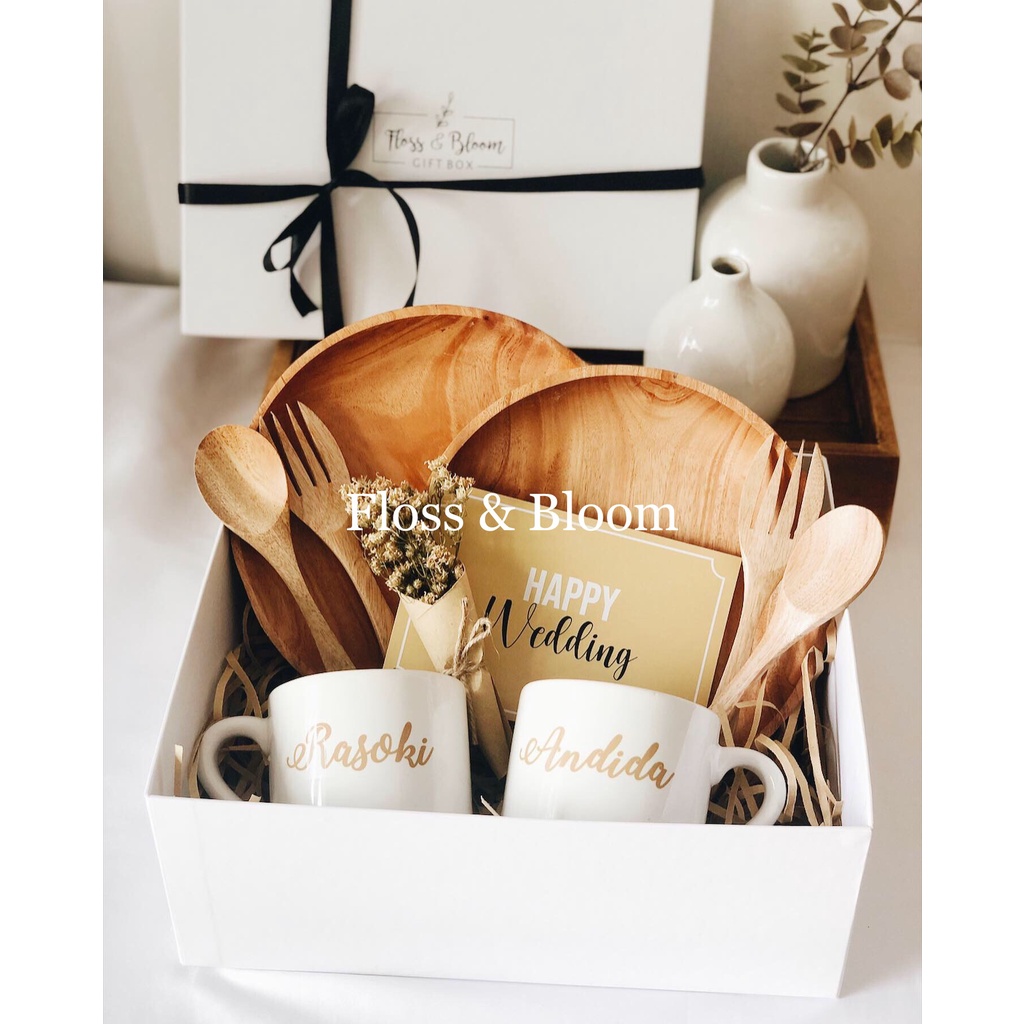 

Gift Box Dining Set/Kado Wedding/Mug Couple/Gift box alat makan