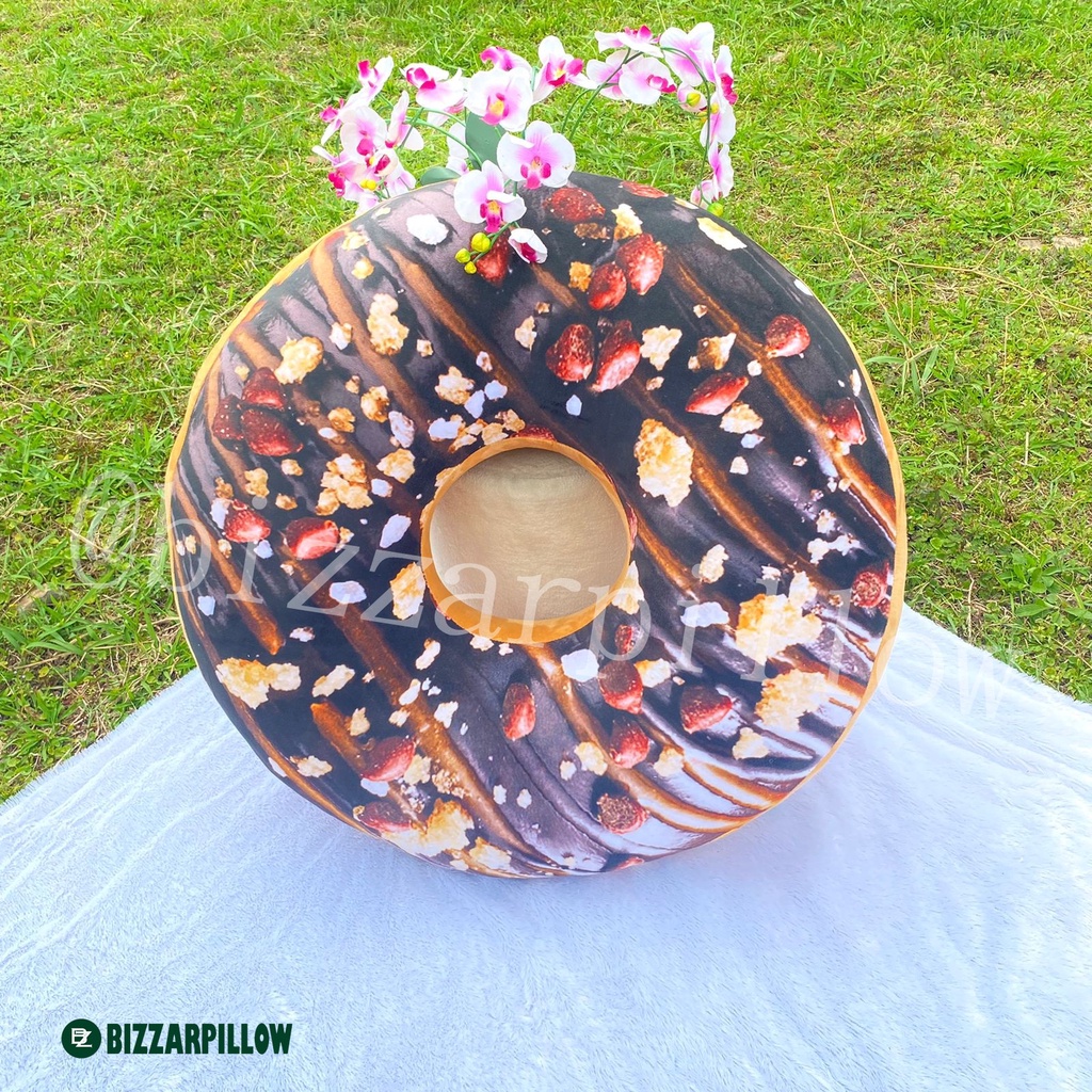 Bizzarrpillow Bantal Sofa Motif Donat size XL BZ314