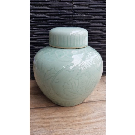 guci antik cina celadon