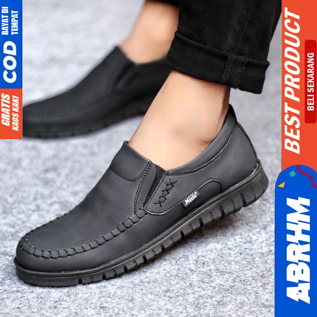 Sepatu Casual Pria Slip On Kasual Formal Kulit Pu  Kerja Kantor Kondangan Hitam ABRHM BLENO