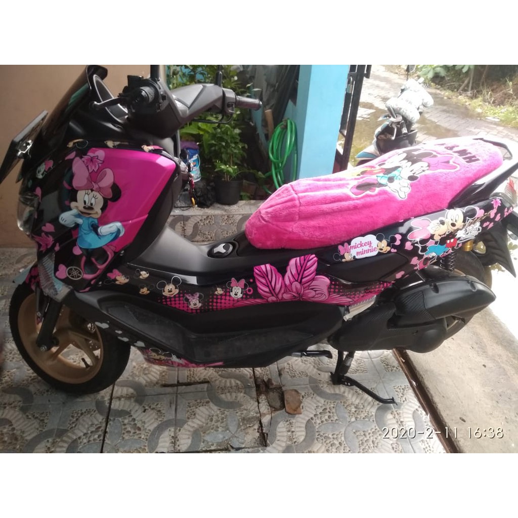 Jual Decal Stiker Motor Nmax Kartun Motif Cewek Grade B Indonesia Shopee Indonesia