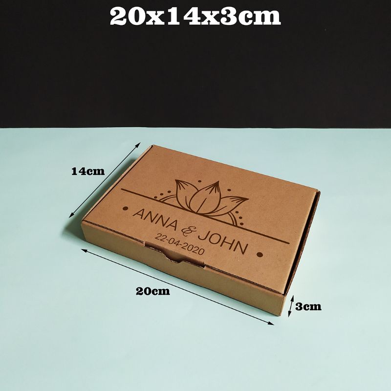 

CUSTOM SABLON LUSINAN BOX KARDUS 20X14X3CM (BOX + SABLON)