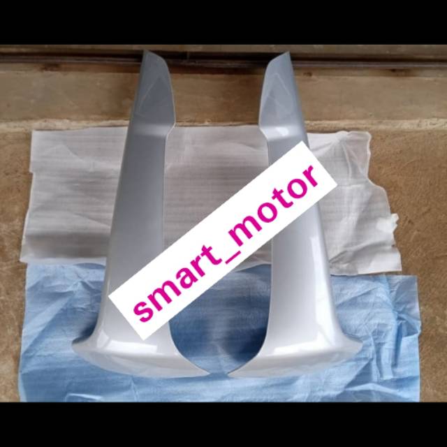 Cover Sayap Body Depan Motor Supra Fit New Bagian Luar - Silver